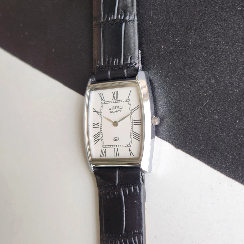 Vintage Seiko Tank - Slim Silver