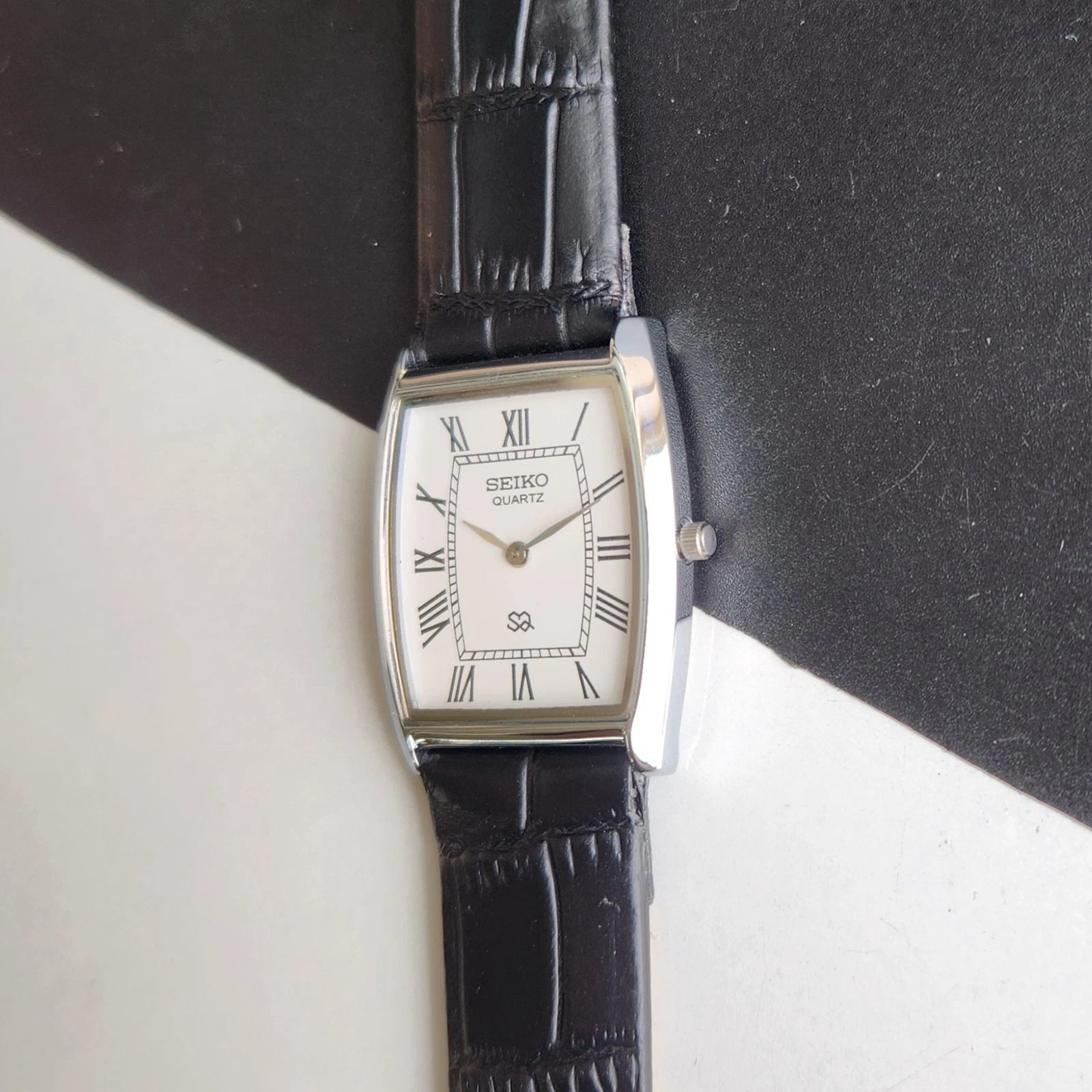 Vintage Seiko Tank - Slim Silver