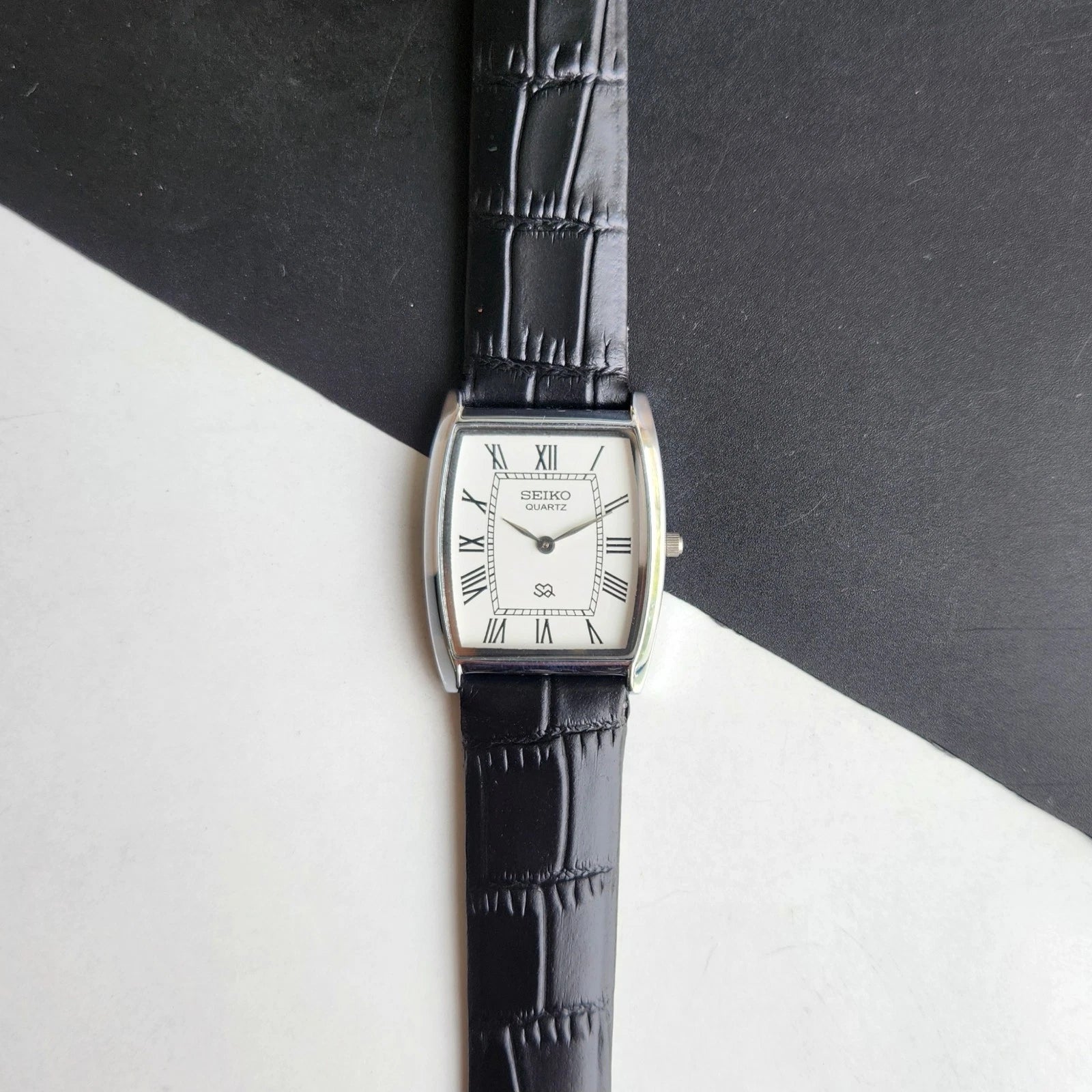 Vintage Seiko Tank - Slim Silver